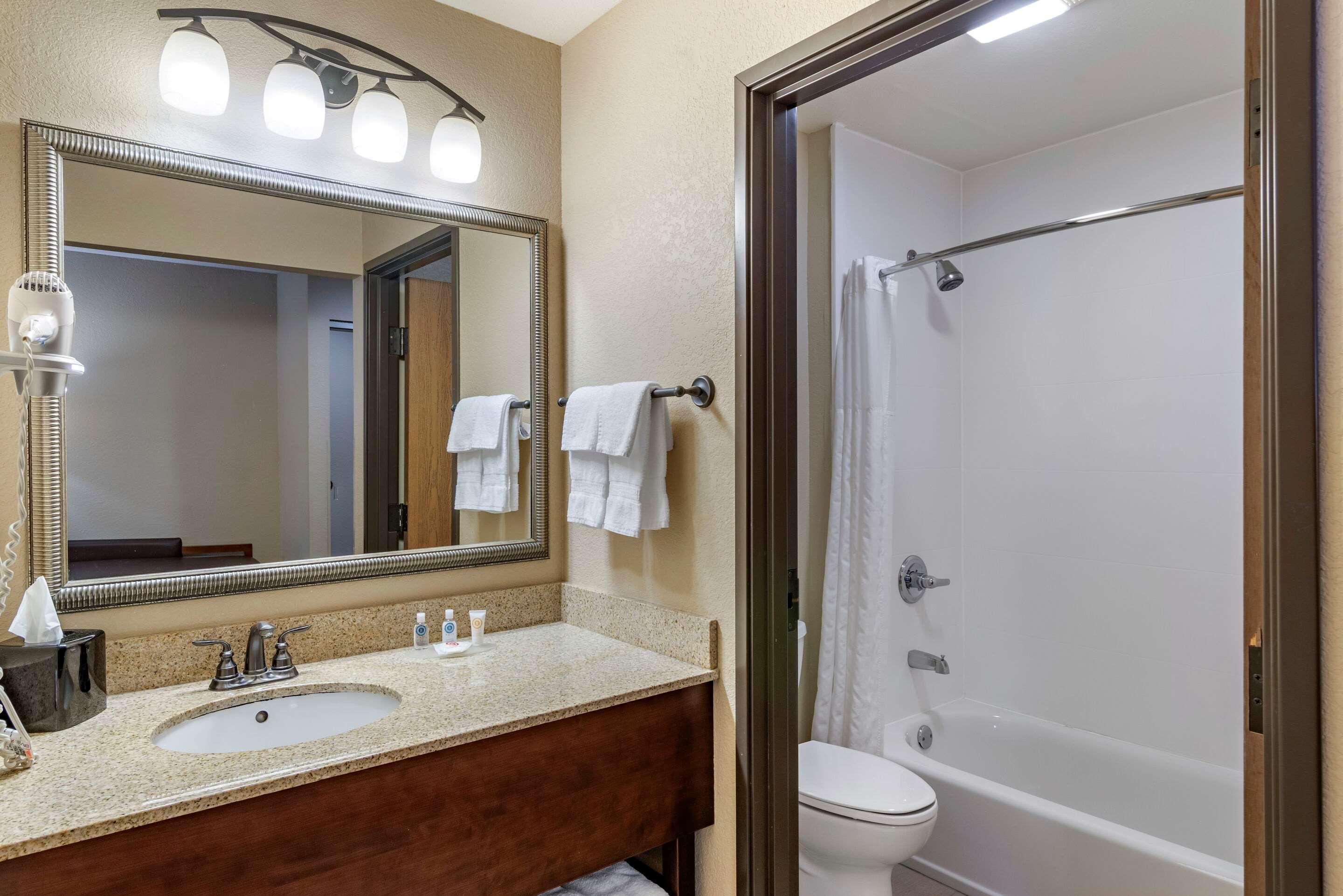 Comfort Inn & Suites Blue Ridge Luaran gambar